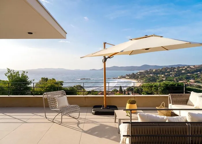 Villa Grand Large Saint-clair Piscine Chauffée Garage Propriété Fermée *