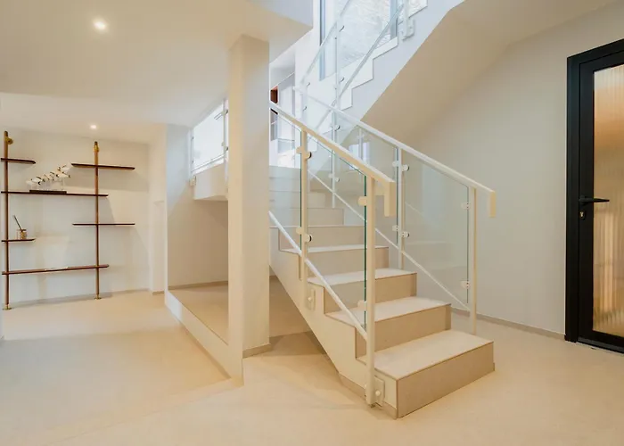 Grand Large Saint-clair Piscine Chauffée Garage Propriété Fermée Villa Le Lavandou