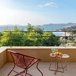 Grand Large Saint-clair Piscine Chauffee Garage Propriete Fermee Le Lavandou