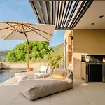 Grand Large Saint-clair Piscine Chauffee Garage Propriete Fermee Le Lavandou