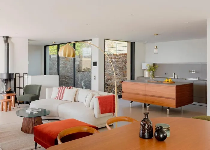 Grand Large Saint-clair Piscine Chauffee Garage Propriete Fermee Le Lavandou