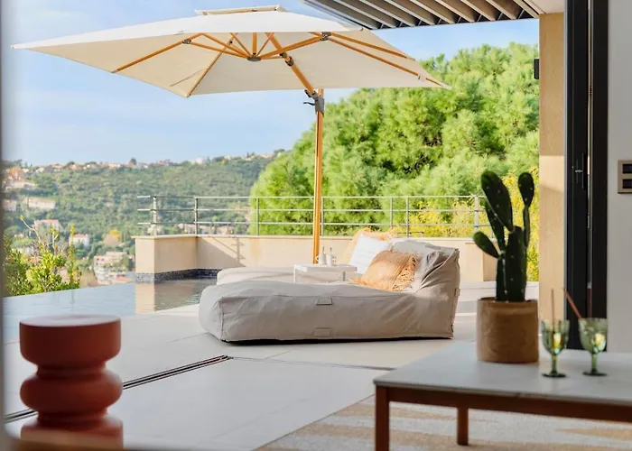 Grand Large Saint-clair Piscine Chauffee Garage Propriete Fermee * Le Lavandou